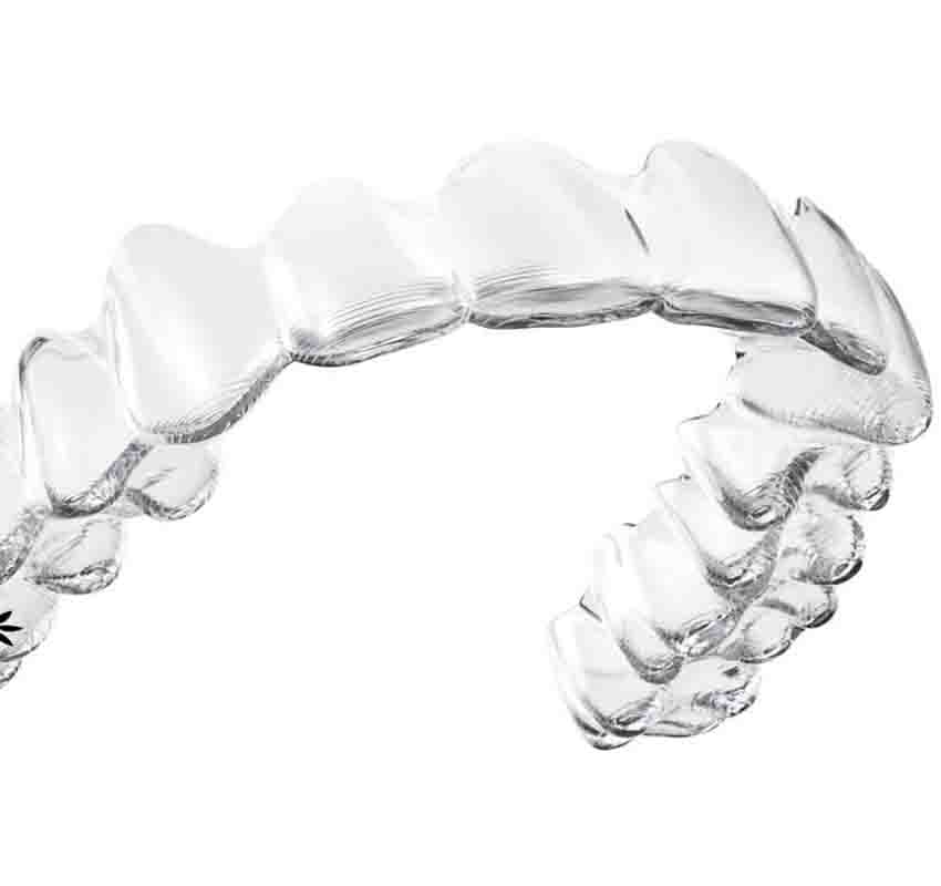 Traitement adulte invasilign - orthodontie Lyon Croix-Rousse